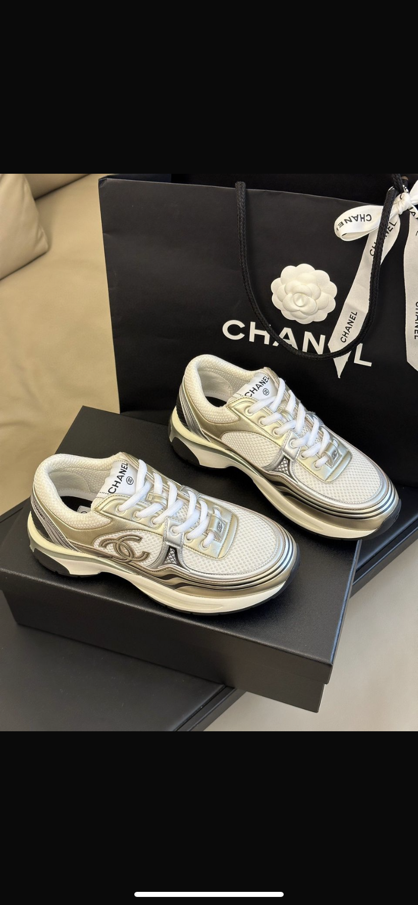 Chanel runner women