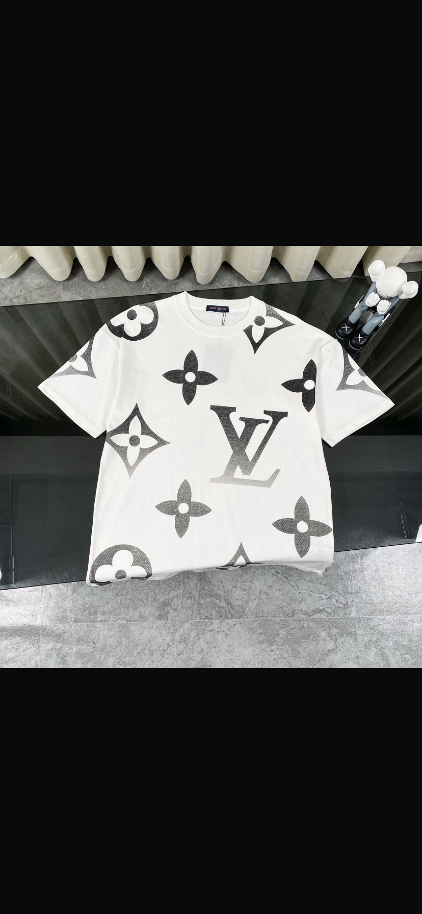 Lv tshirt