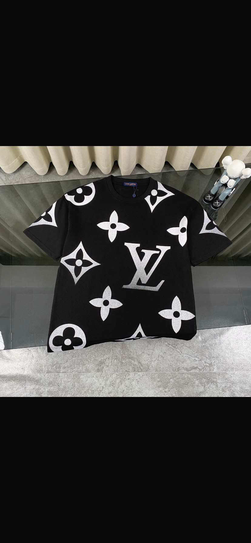 Lv tshirt
