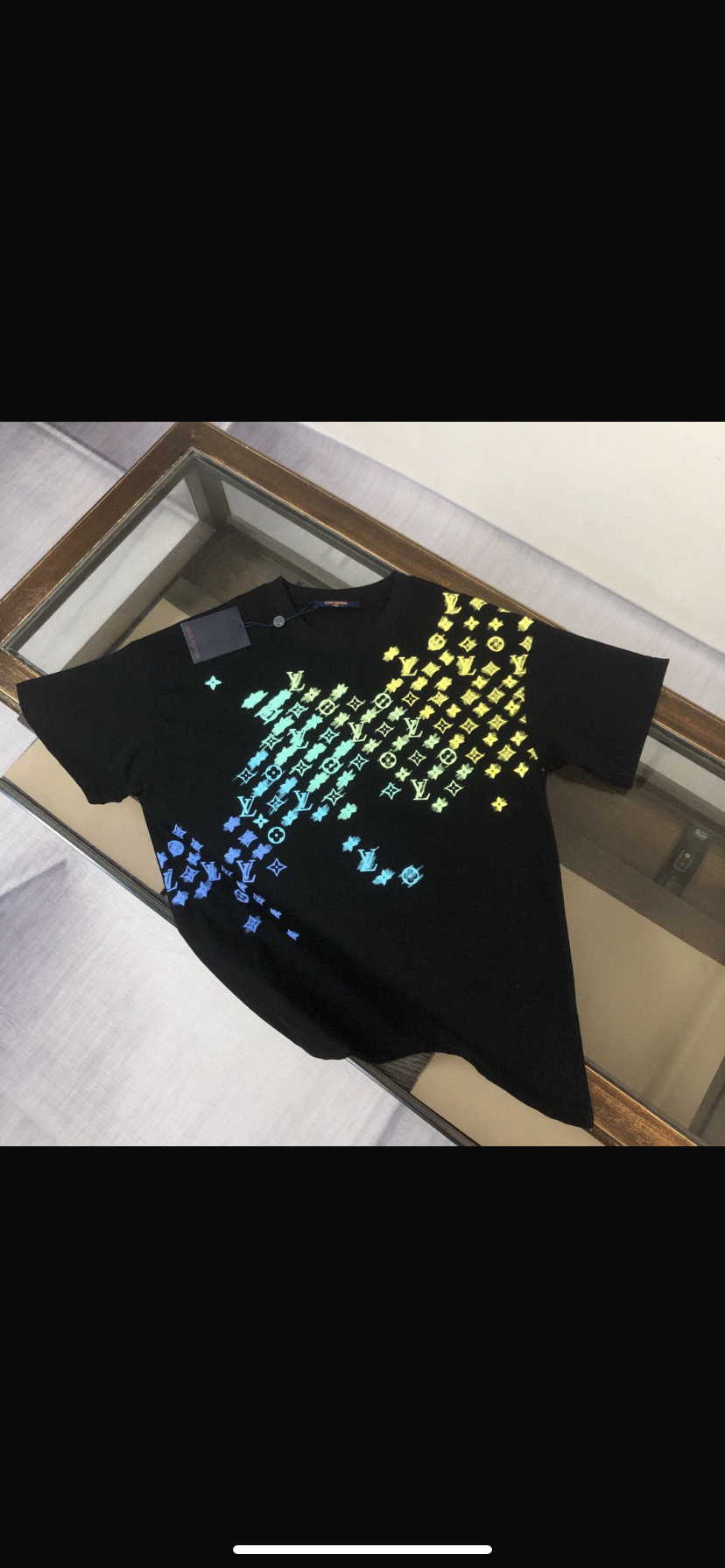 Lv tshirt