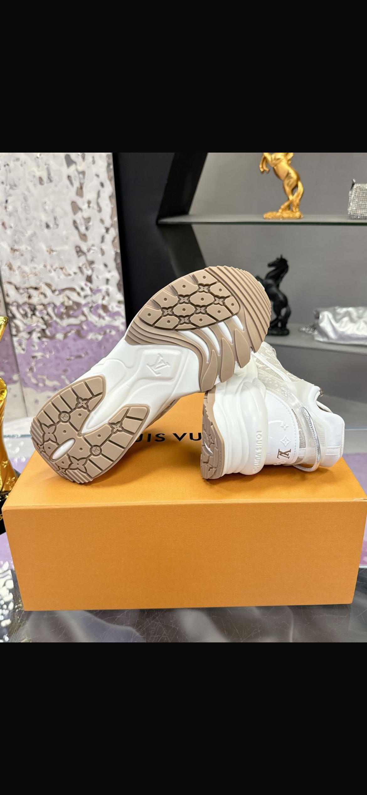 Lv shoes