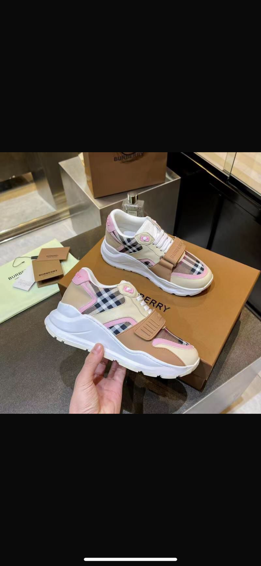 Burberry women’s shoe