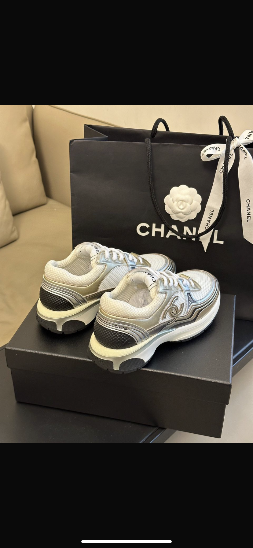Chanel runner women
