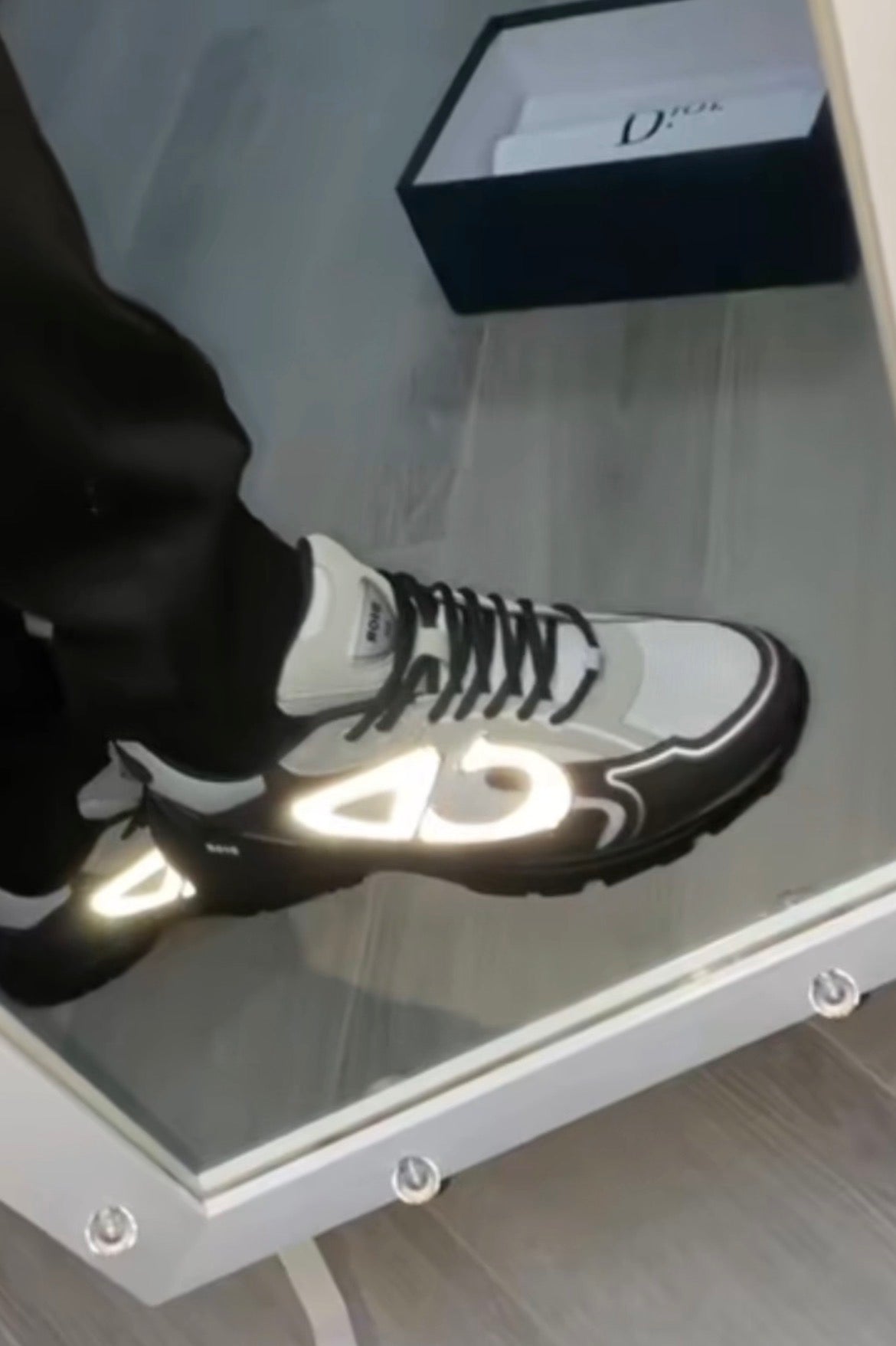 Dior b30
