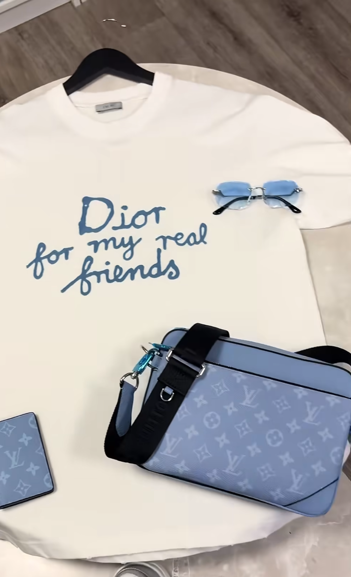 Tshirt and bag