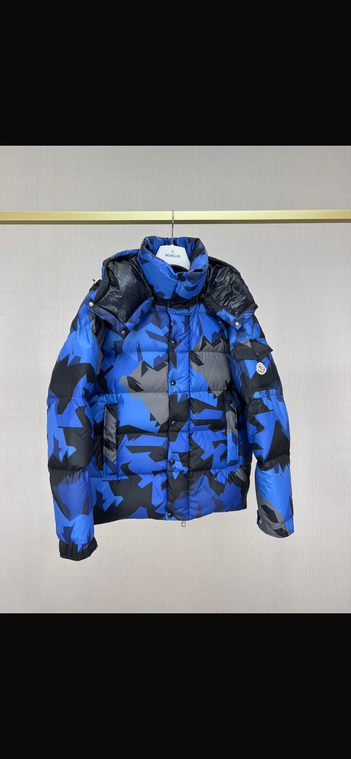 Moncler abstract